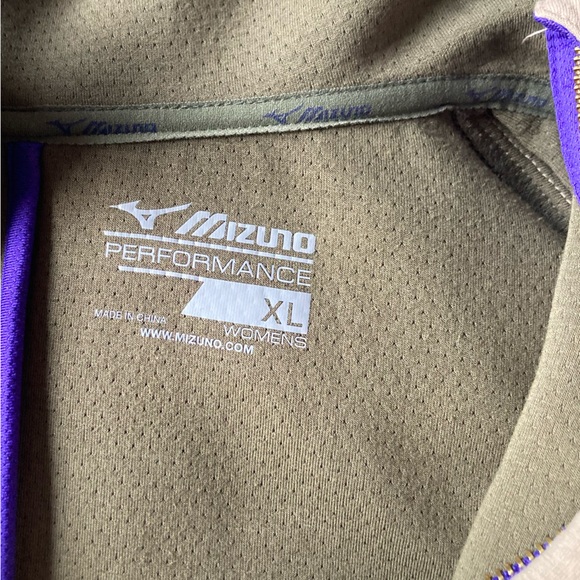 Mizuno ronda rousey reputation cropped zip up - Picture 5 of 6